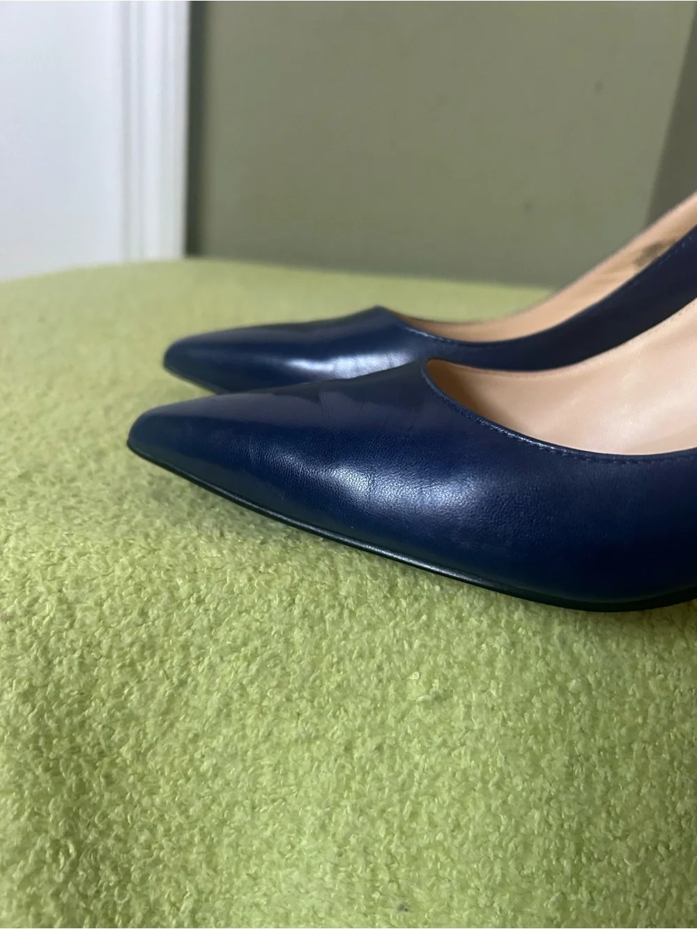 Ivanka Trump Navy Pointed-Toe Pumps Sz 8.5